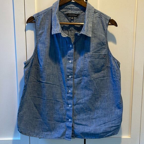 Tommy Hilfiger Chambray Sleeveless Button Up Shirt Size XL - Picture 1 of 5